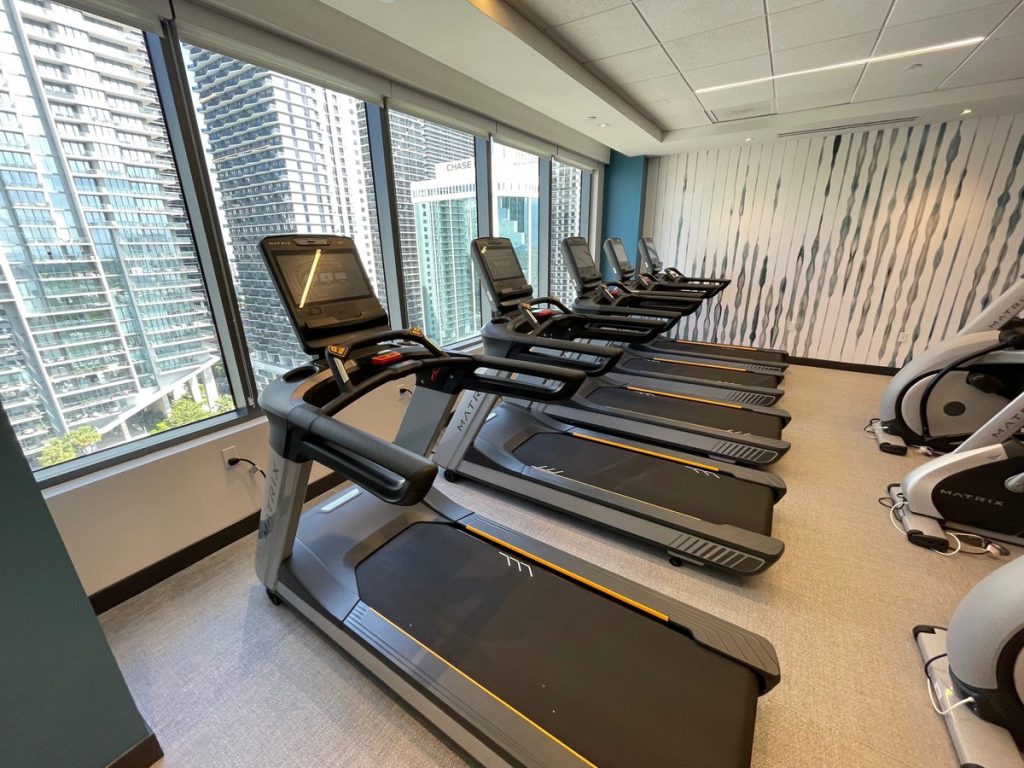 Element Miami Brickell Review 2023 - 1 Bedroom Suite Room (gym)
