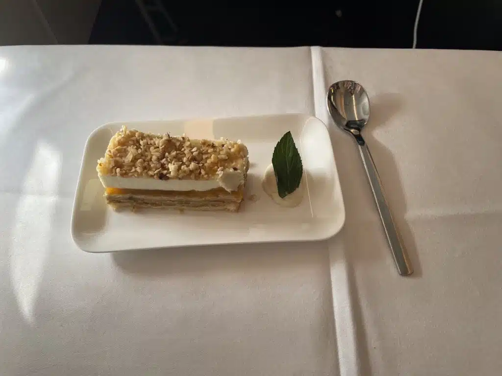 Swiss Business Class in 2023: Meal Service