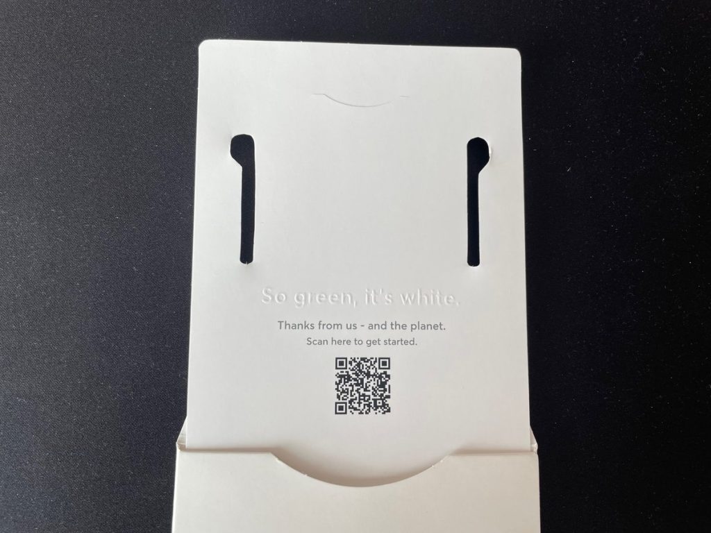Wise Eco Card Unboxing - Packaging