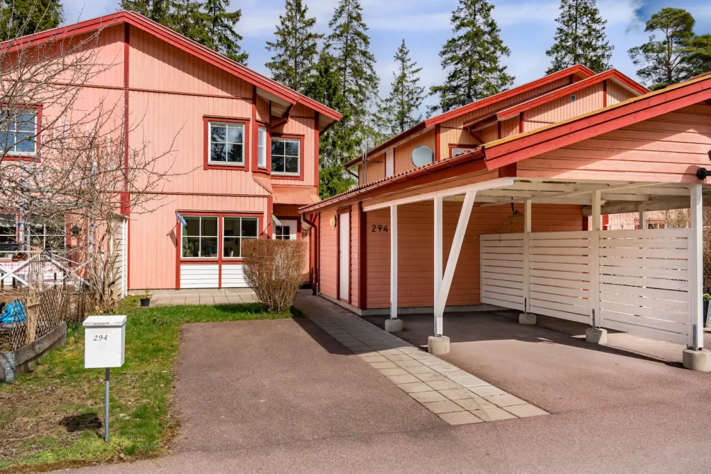 Large Family Home in Uppsala with Built-in Studio and Conference room - One of the Best Airbnb in Uppsala