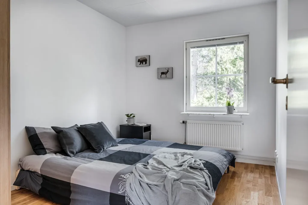 Large Family Home in Uppsala with Built-in Studio and Conference room (13)