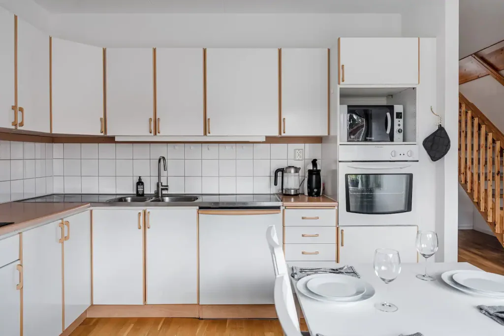 Large Family Home in Uppsala with Built-in Studio and Conference room (4)