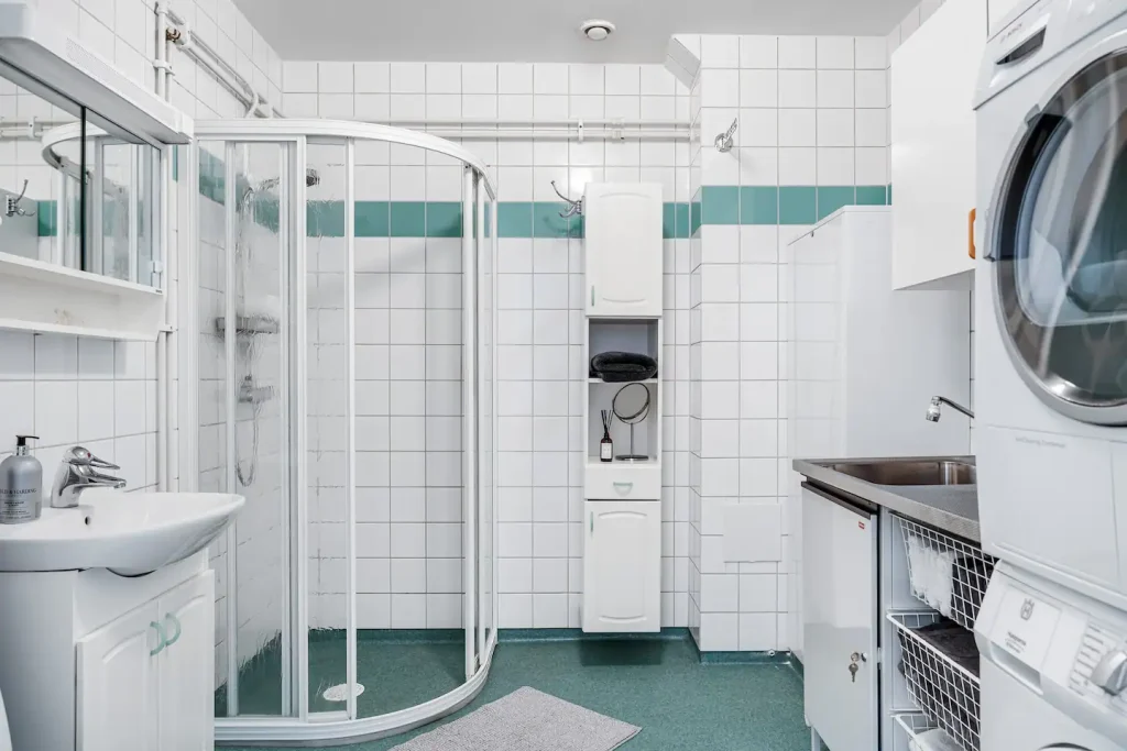 Large Family Home in Uppsala with Built-in Studio and Conference room (9)