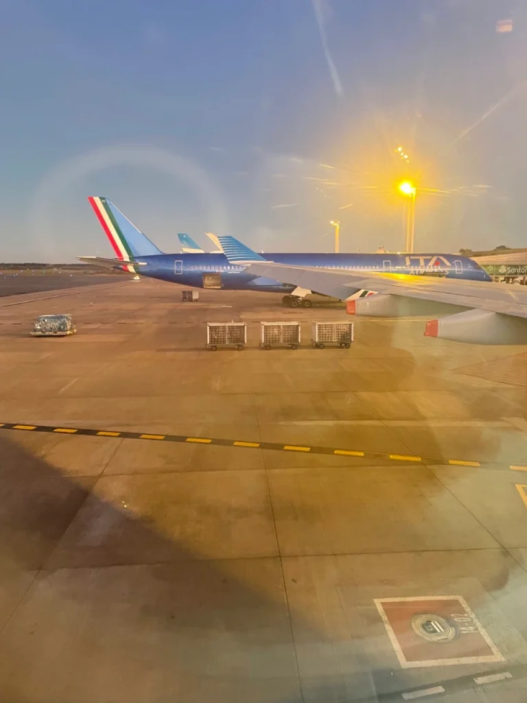 Aerolineas Argentinas A330-200 Economy Class. ITA Airways A350