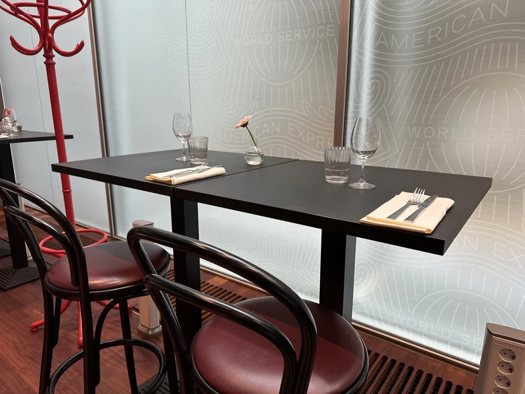 American Express Pop Up Lounge Stockholm Arlanda - Dining Area (5)