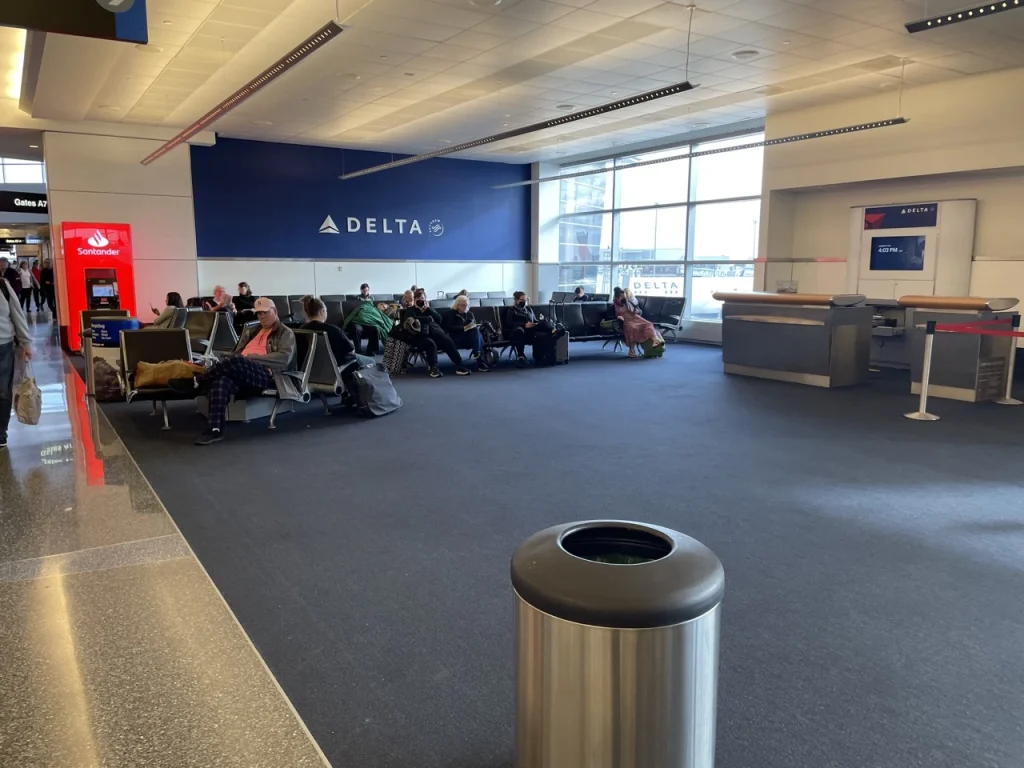 Delta Miami to Boston: Arrival in Boston (DL484)