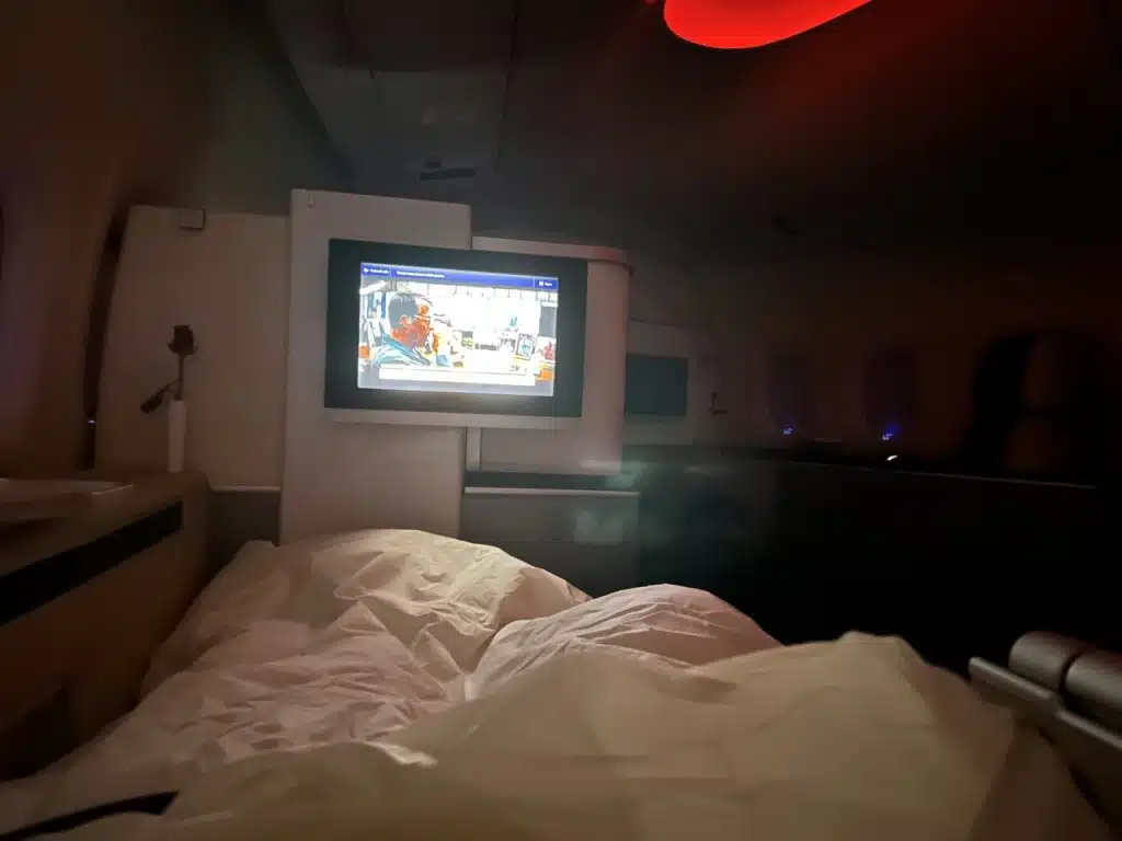 Lufthansa 747-8 First Class in 2023 - Bed 5