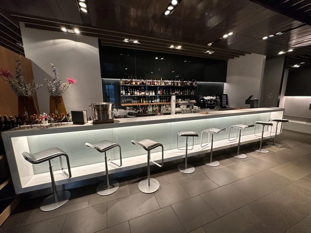 Lufthansa First Class Terminal 9
