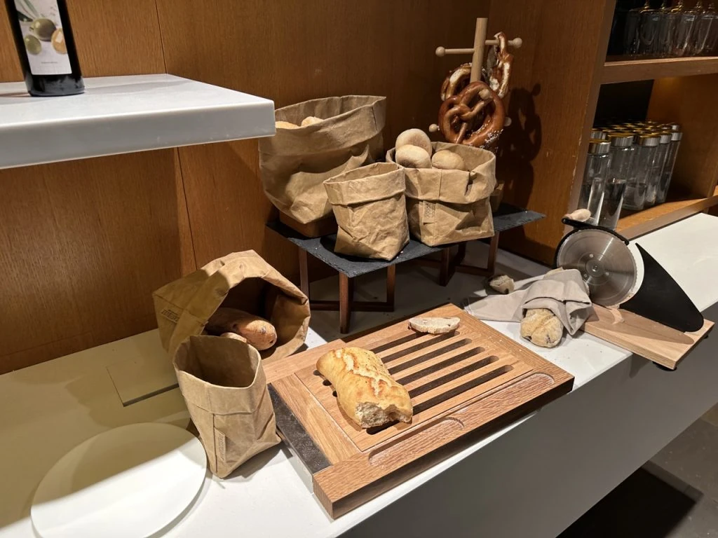 Lufthansa First Class Terminal 13