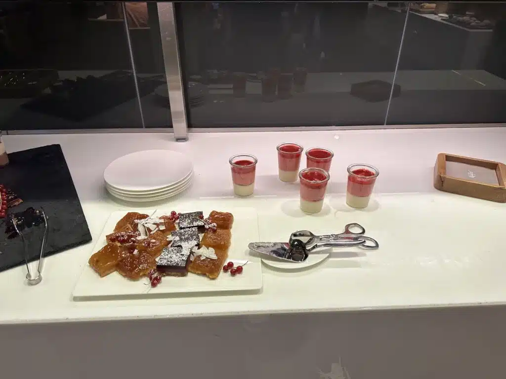 Lufthansa First Class Terminal 16