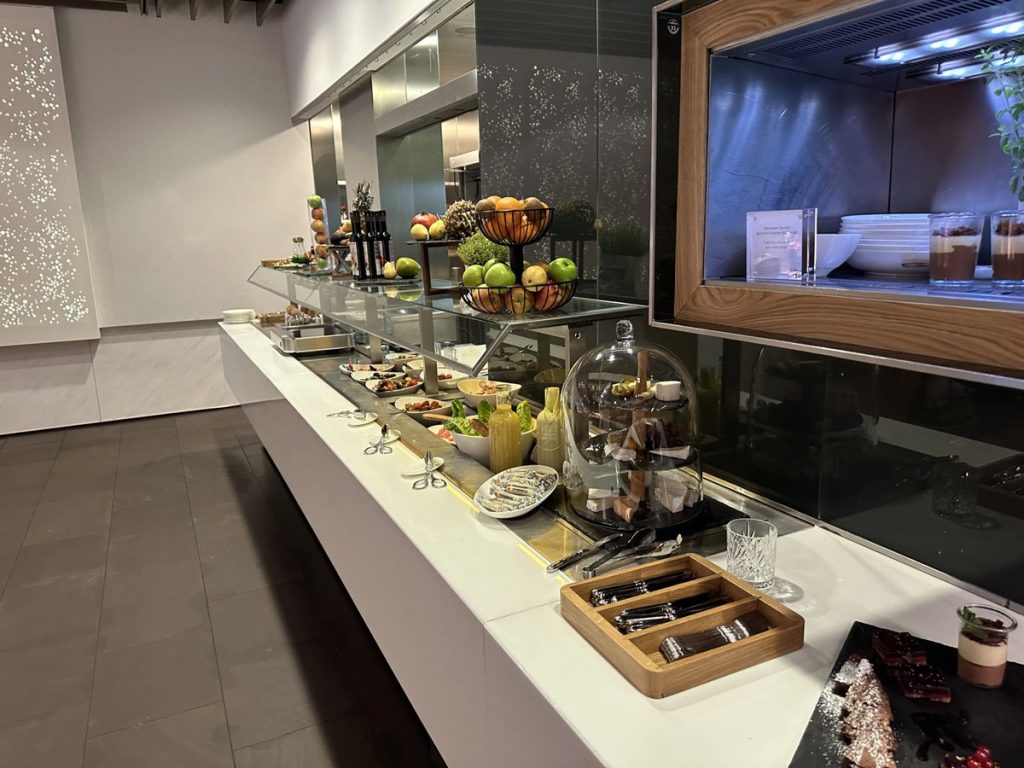 Lufthansa First Class Terminal 17