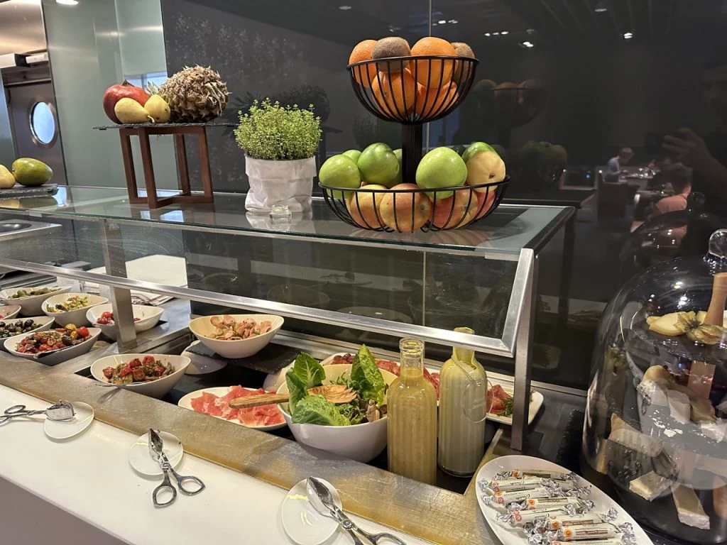 Lufthansa First Class Terminal 20