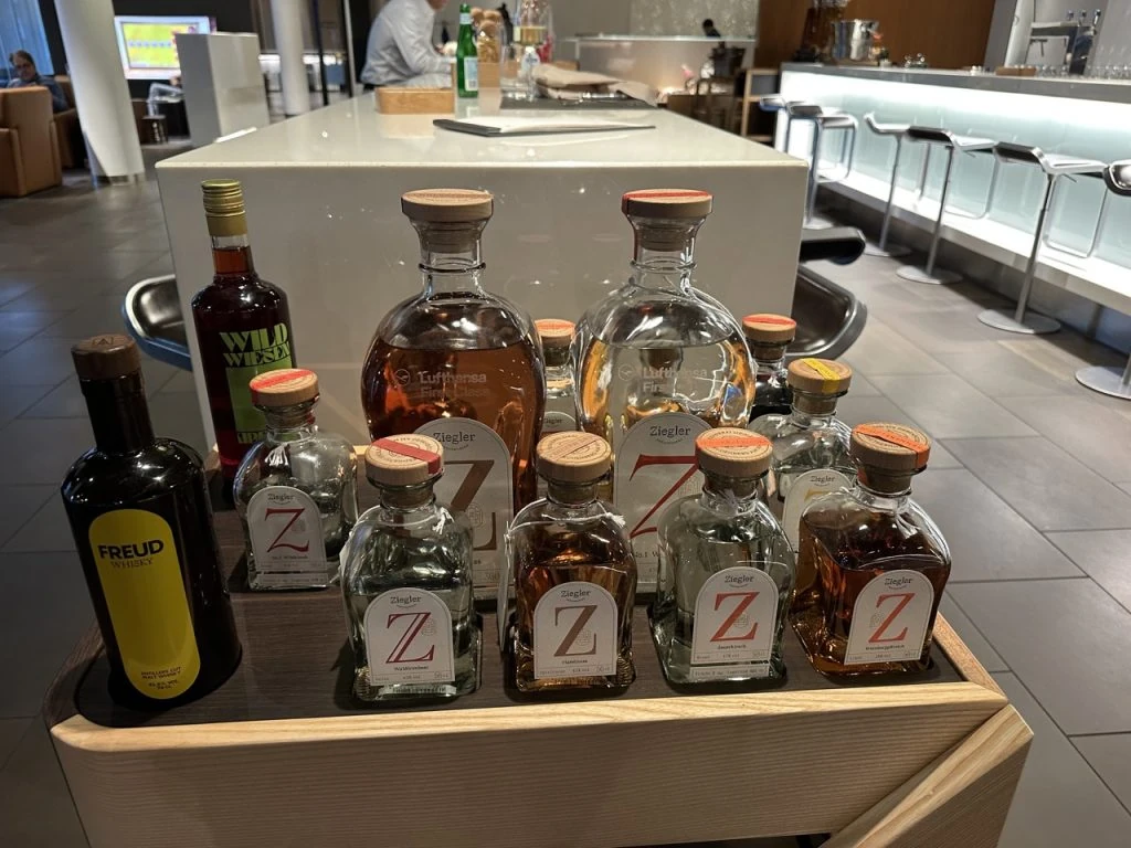 Lufthansa First Class Terminal 41