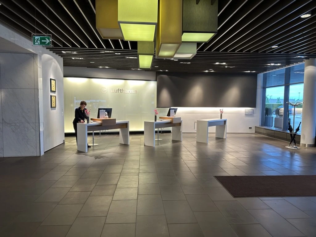 Lufthansa First Class Terminal 5
