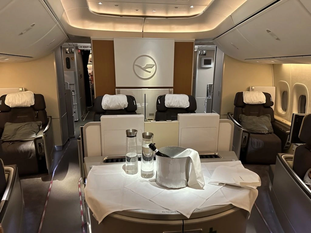 Lufthansa 747-8 First Class in 2023 - Cabin