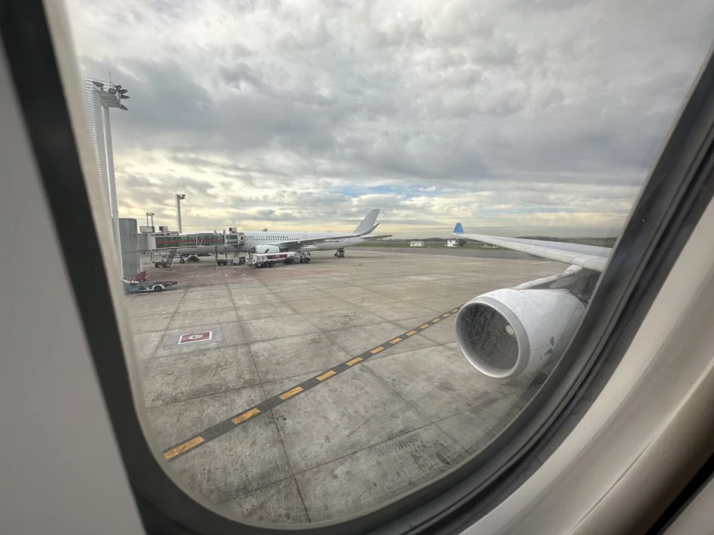 Aerolineas Argentinas A330-200 Business Class Cabin