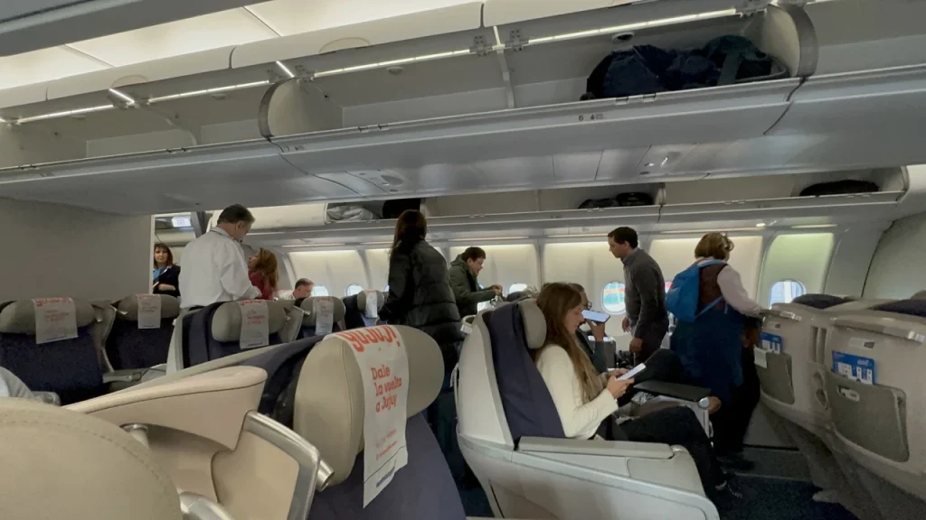 Aerolineas Argentinas A330-200 Business Class Seat (2023)