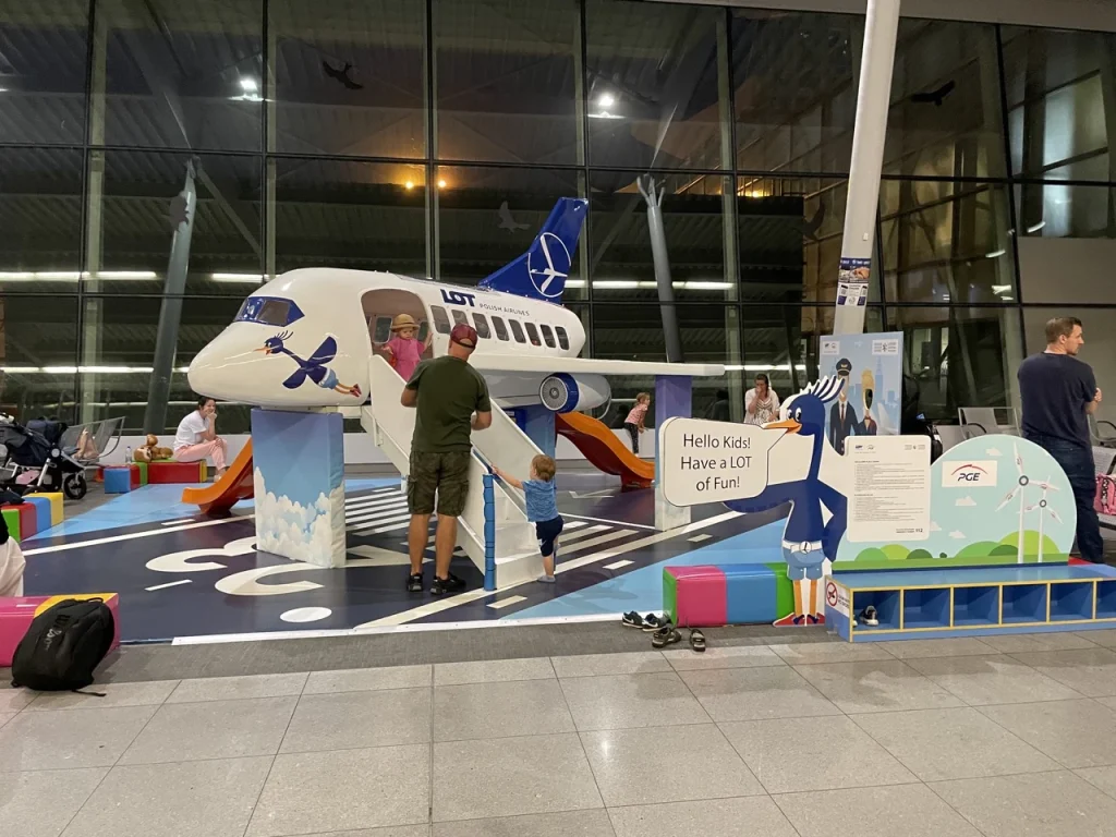 Transit at WAW airport