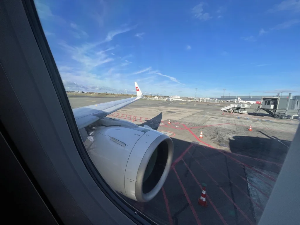 Swiss A320neo Business Class Wing View