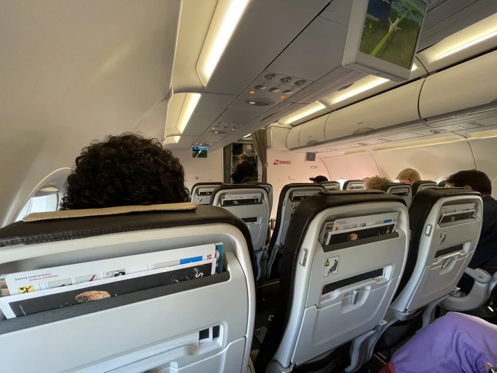 Swiss A320neo Business Class Cabin
