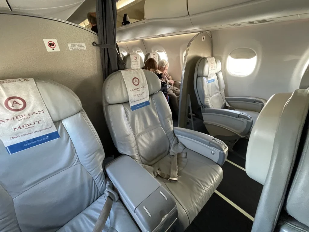 Aerolíneas Argentinas E190 Club Economy Cabin (Premium Economy) - 2023