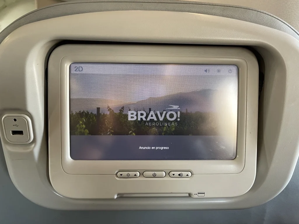 Aerolíneas Argentinas E190 Club Economy Cabin (Premium Economy) - 2023