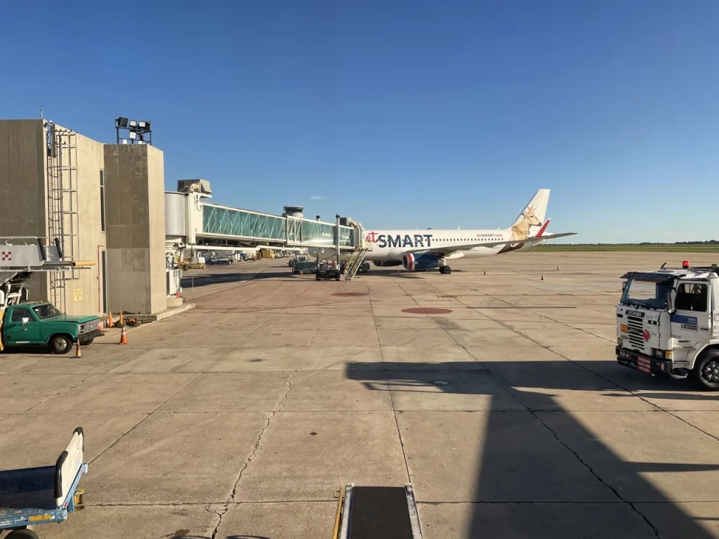 Aerolíneas Argentinas E190 Club Economy Cabin (Premium Economy) - 2023