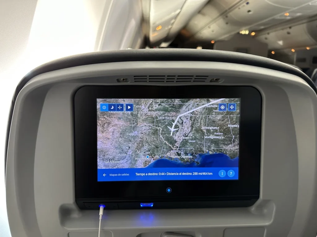 United 767-400 Economy Class