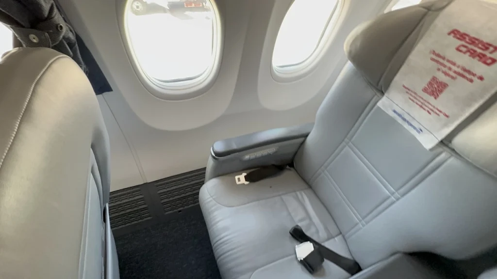 Aerolineas Argentinas 737 MAX 8 Club Economy Seat