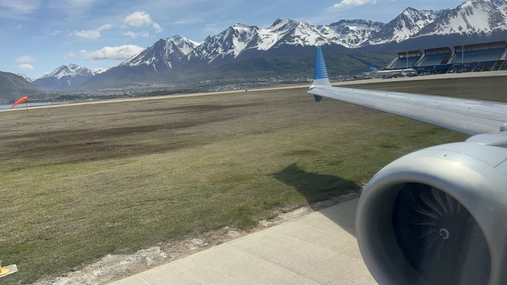 Aerolineas Argentinas 737 MAX 8 Ushuaia