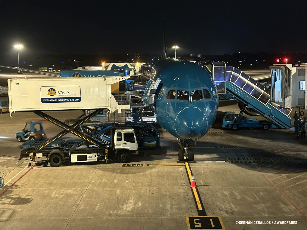 Vietnam Airlines 787-10 Dreamliner